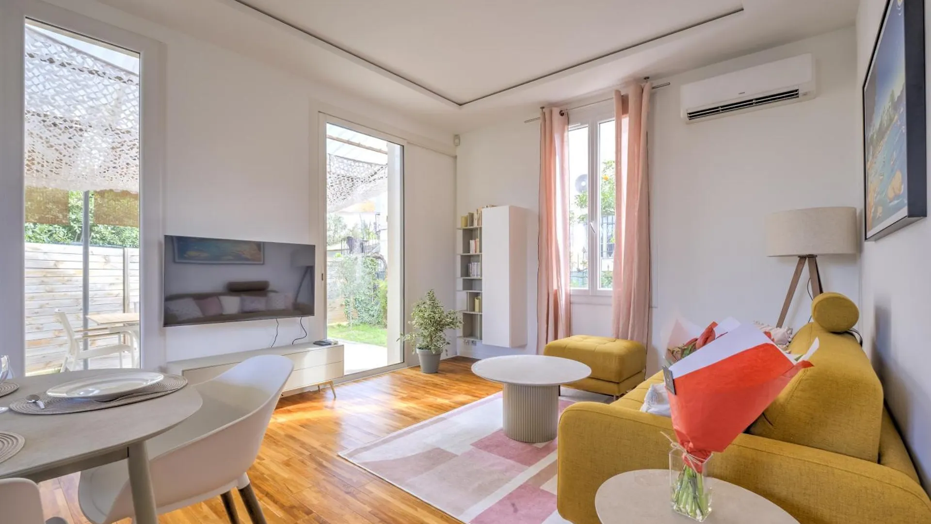 Antibes Secret Garden Apartment