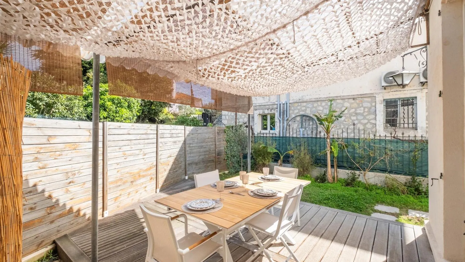 Antibes Secret Garden Apartment