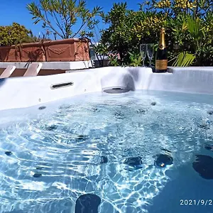 Penthouse - Jacuzzi - Terrace - Parking - 2 Pools Apartment